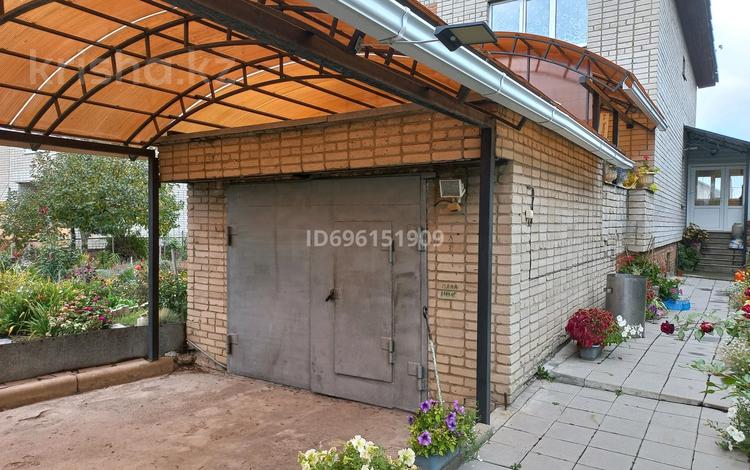 Отдельный дом · 5 комнат · 194.9 м² · 6.65 сот., Энтузиастов 118 — Пос.им.Куленова за 70 млн 〒 в Усть-Каменогорске, Ульбинский — фото 2