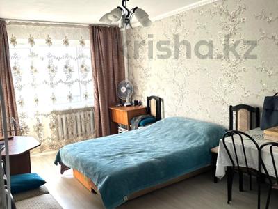 Продажа квартир в Карагандинской обл.: 1-комнатная квартира · 32 м² · 5/5 этаж, мкр Юго-Восток, Республики 6 за 12.2 млн 〒 1-комнатная квартира · 32 м² · 5/5 этаж, мкр Юго-Восток, Республики 6 за 12.2 млн 〒 в Караганде, Казыбек би р-н