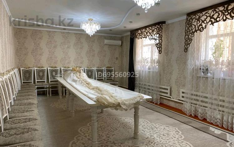 Часть дома · 5 комнат · 200 м² · 8 сот., мкр Асар-2 Атакент — Газ су Свет бар за 38 млн ₸ в Шымкенте, Абайский р-н — фото 2