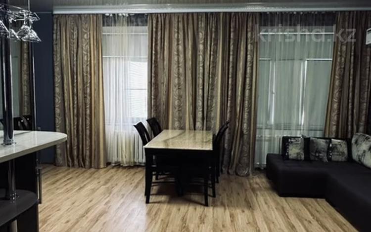3-комнатная квартира · 80 м² · 8/9 этаж, Казахстан 64\1 за 450 000 ₸ в Усть-Каменогорске, Ульбинский — фото 2