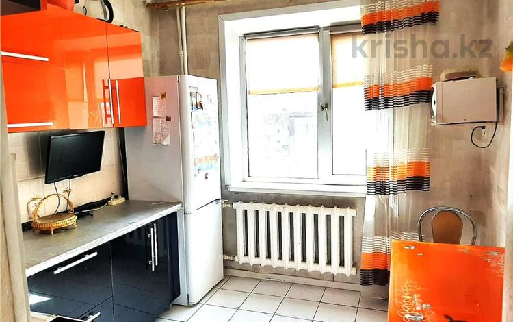 3-бөлмелі пәтер · 64 м² · 6/9 қабат, мкр Юго-Восток, Мкр Юго-Восток, мкр Гульдер 1, бағасы: 25.5 млн ₸ в Караганде, Казыбек би р-н — фото 11