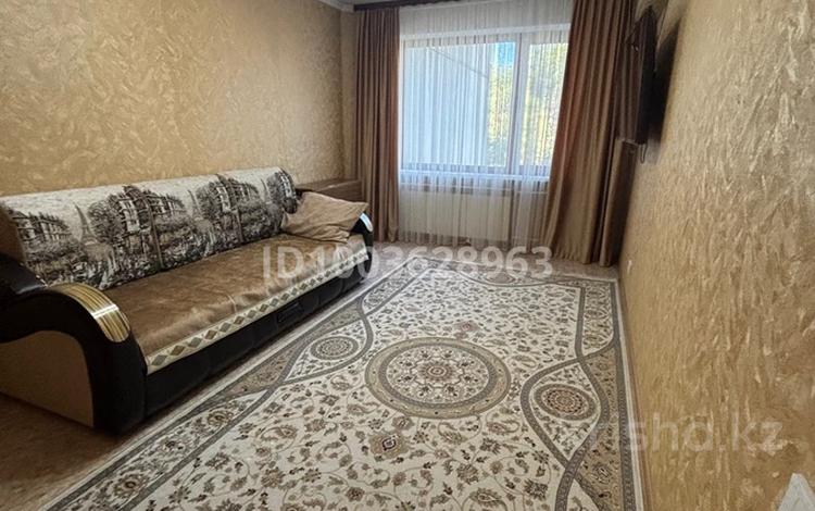 3-комнатная квартира · 67.3 м² · 2/10 этаж, мкр 11, Шайкенова 9 за 23.5 млн 〒 в Актобе — фото 3
