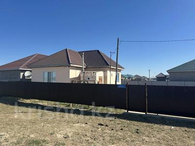 Отдельный дом · 1 комната · 130 м² · 8000 сот., пгт Балыкши, Шарапиден 9 — С Дамба за 9.5 млн 〒 в Атырау