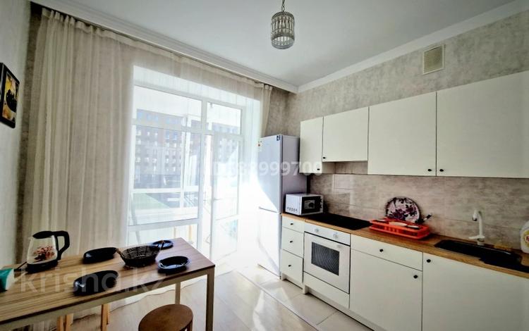 1-комнатная квартира, 36 м², 3/9 этаж помесячно, Туран 42