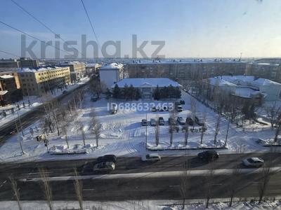 2-комнатная квартира, 52 м², 8/9 этаж, Сатпаева 42 за 15.5 млн 〒 в Петропавловске