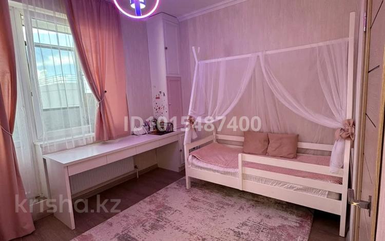 4-комнатная квартира · 112 м² · 9/9 этаж, Е-117 41 за 55 млн ₸ в Астане, Есильский р-н — фото 2