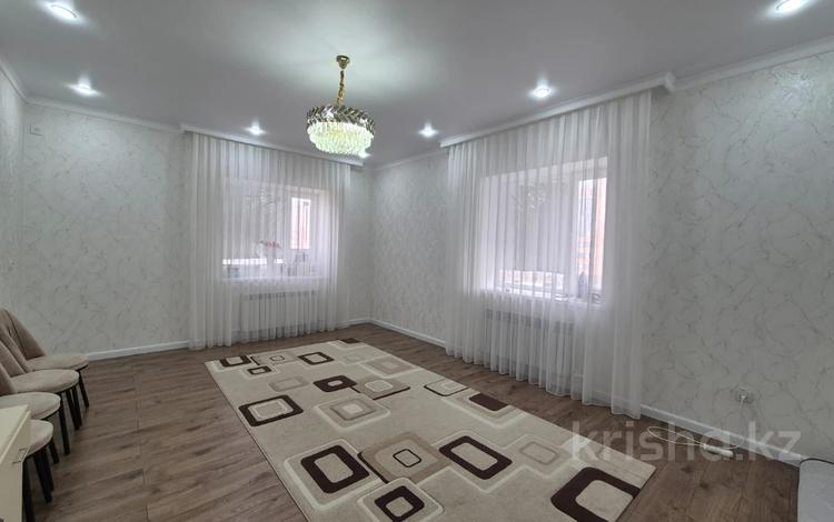2-комнатная квартира · 80 м² · 4/5 этаж, мкр. Алтын орда за 28.5 млн ₸ в Актобе — фото 2