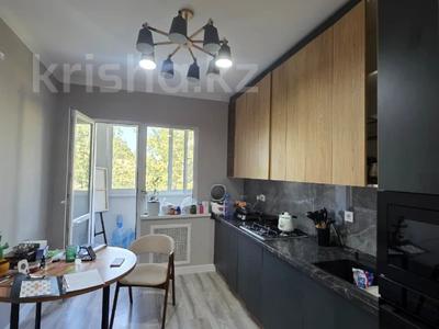 3-комнатная квартира · 70 м² · 5/5 этаж, жургенова за 55 млн ₸ в Алматы, Медеуский р-н