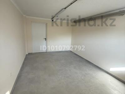 Офисы, кабинеты и рабочие места, студии · 30 м² за 60 000 ₸ в Шымкенте, Аль-Фарабийский р-н