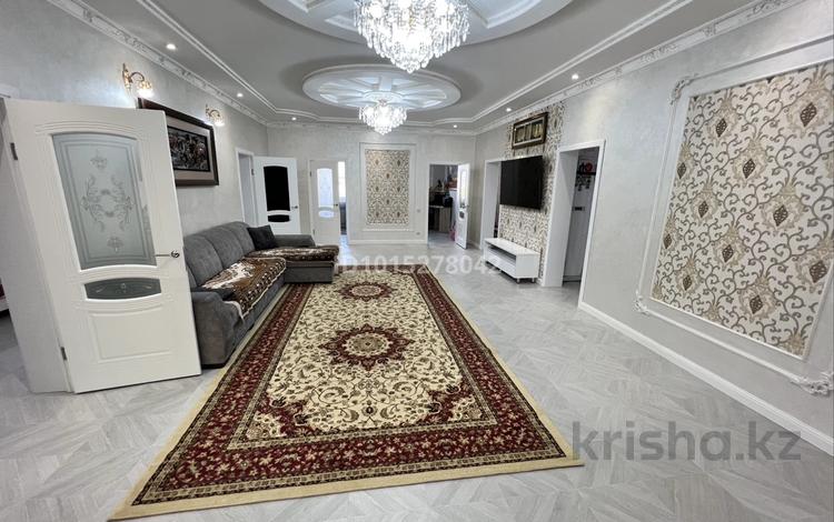 Жеке үй · 4 бөлме · 350 м² · 8 жүзд., Рыскулбекова 18, бағасы: 95 млн ₸ в Жанатурмысе — фото 2