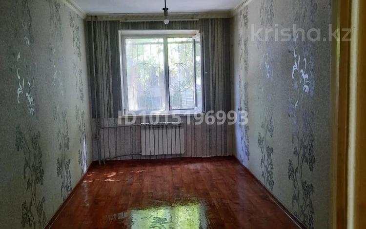 2-бөлмелі пәтер · 45 м² · 1/5 қабат, Астана ш/а., Рысбек батыра 3 — Толе-би-Рысбек батыра, бағасы: 13 млн ₸ в Таразе, мкр Астана — фото 2