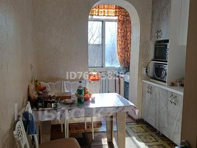 3-комнатная квартира · 62.1 м² · 5/5 этаж, Салтанат 38 — Мектеп. Балабақша за 20 млн ₸ в Таразе