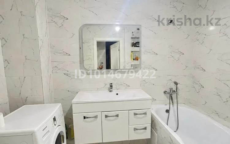 1 бөлме · 42 м² · 2/6 қабат, Аль фараби 13 — Аль Фараби, бағасы: 80 000 ₸ в Астане, Есильский р-н — фото 2