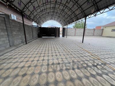 Отдельный дом · 5 комнат · 313.5 м² · 13 сот., Байтерек 67 за 135 млн 〒 в 