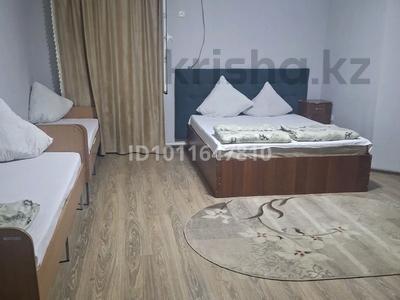 Дом · 40 комнат · 100 м², Талханбаева 112 — Мед коледж за 3 000 〒 в Туркестане