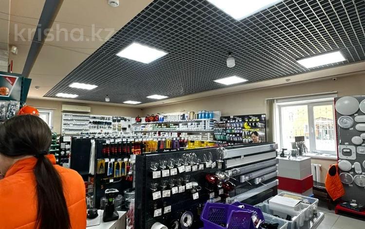 Еркін, дүкендер мен бутиктер · 257 м², бағасы: 210 млн ₸ в Павлодаре — фото 23
