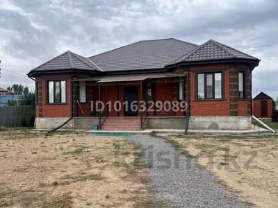 Отдельный дом · 5 комнат · 200 м² · 10 сот., Досжан Хазрет за 59 млн ₸ в Актобе, жилой массив Юго-Запад-1