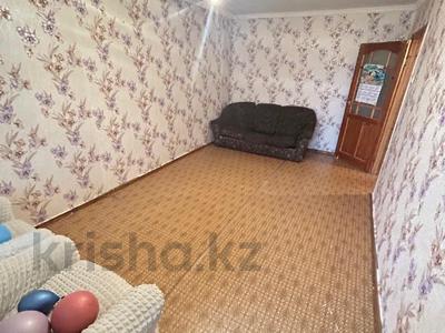 2-комнатная квартира · 51.4 м² · 5/9 этаж, мкр 4 3/1 за 14.5 млн 〒 в Уральске