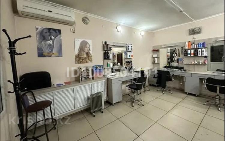 Салоны красоты · 55 м² за 300 000 ₸ в Усть-Каменогорске, Ульбинский — фото 2