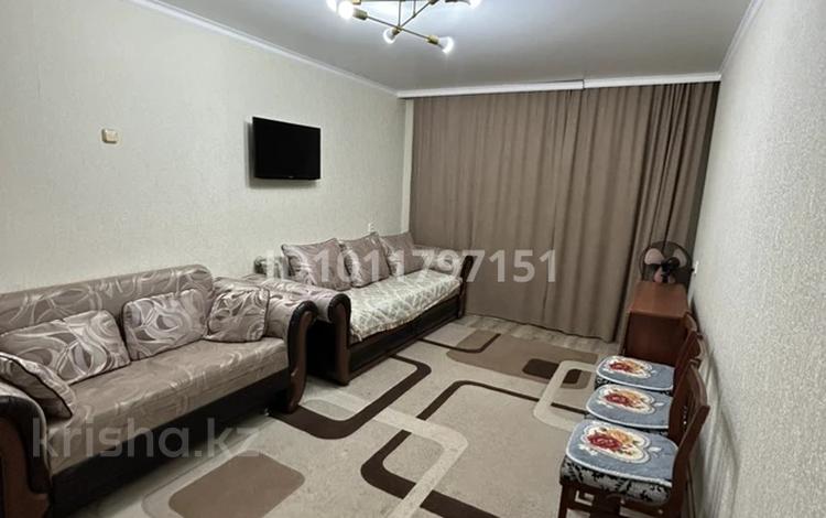 2-бөлмелі пәтер · 46.7 м² · 5/5 қабат, Майкудук, 17й микрорайон 37, бағасы: 14 млн ₸ в Караганде, Алихана Бокейханова р-н — фото 2