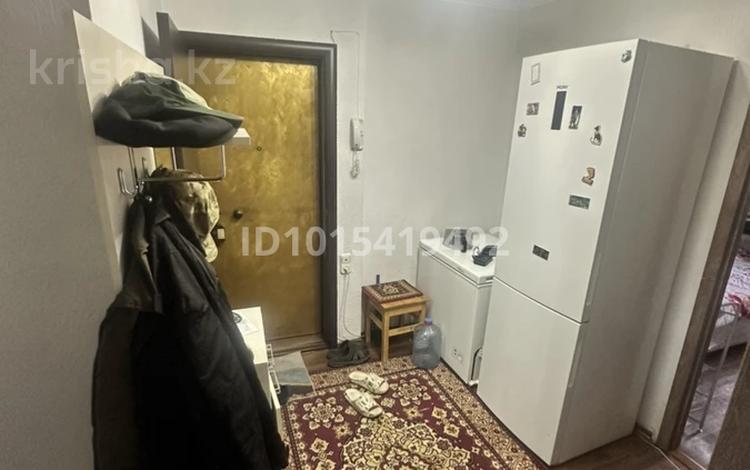 3-комнатная квартира · 63 м² · 1/5 этаж, 1-й квартал, 2-й квартал 24 за 16 млн ₸ в Караганде, Алихана Бокейханова р-н — фото 2