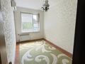 2-комнатная квартира · 46 м² · 1/5 этаж, 12-й мкр 61 — Находится возле школы, рядом есть торговый центр «Актау», «Мечта». за 13.5 млн ₸ — фото 4