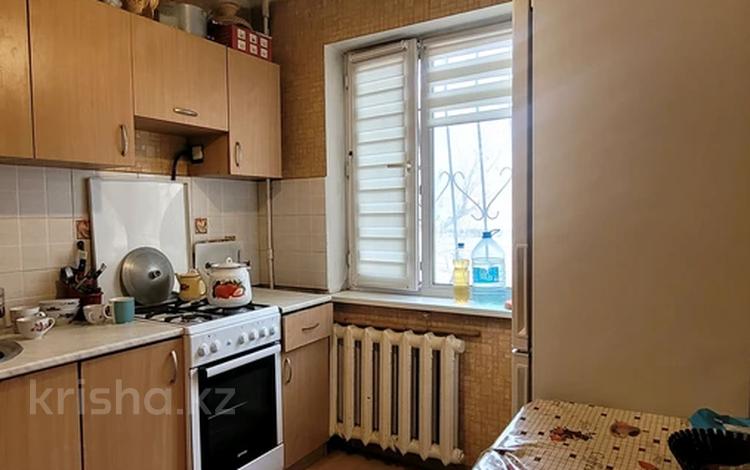 2-бөлмелі пәтер · 44 м² · 1/5 қабат, Назарбаева 78, бағасы: 13.5 млн ₸ в Караганде, Казыбек би р-н — фото 2