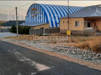 Отдельный дом · 7 комнат · 150 м² · 15 сот., Жайлаубек Пралиев 1 — Выше парка, рядом спорткомплекс "Султан". за 25 млн 〒 в им. Турара рыскуловой