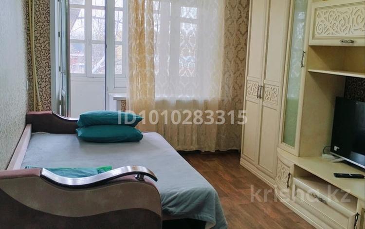 1-комнатная квартира · 32 м² · 4/5 этаж, Майкудук, Майкудук, 12й микрорайон 1 — Горняк за 8 000 ₸ в Караганде, Алихана Бокейханова р-н — фото 2