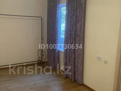 Отдельный дом · 1 комната · 35 м², мкр Нуртас, Шұғыла — Байтерекова назарбаева за 90 000 〒 в Шымкенте, Каратауский р-н