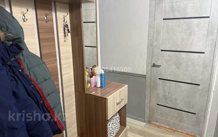 2-комнатная квартира · 44 м² · 1/5 этаж, мкр Центральный, Абая 17а — Напротив Отбасы банка за 13.5 млн ₸ в Атырау — фото 2
