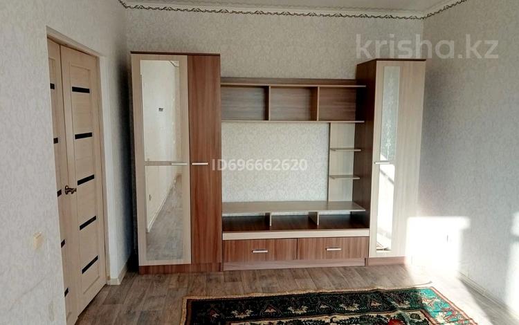 2-комнатная квартира · 62 м² · 4/5 этаж, мкр. Алтын орда, Санкибай батыра за 220 000 ₸ в Актобе — фото 2
