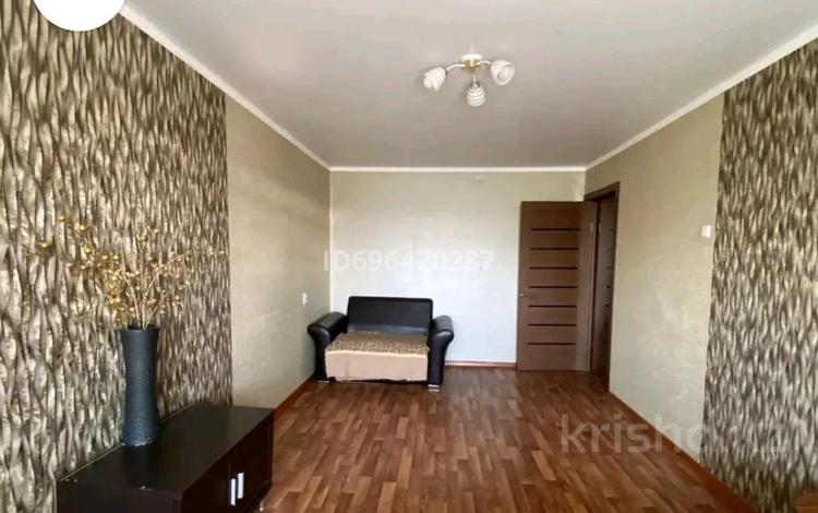 1-комнатная квартира · 32 м², Пришахтинск, Пришахтинск, 22й микрорайон 17 за 8.5 млн ₸ в Караганде, Алихана Бокейханова р-н — фото 6
