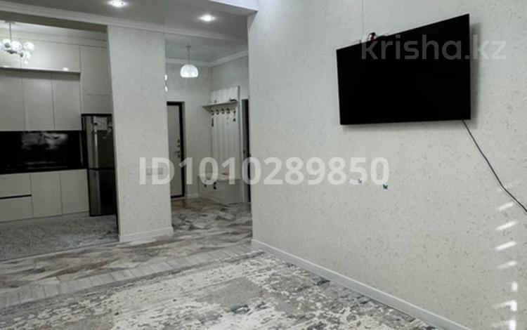 3-бөлмелі пәтер · 68.6 м² · 6/10 қабат, 19-й мкр 40/1 — 32 мектеп жанында, бағасы: 25 млн ₸ в Актау — фото 2