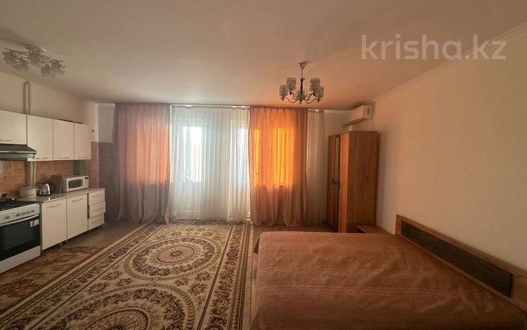 1-комнатная квартира · 54 м² · 4/9 этаж, мкр Нурсат 217 за 140 000 ₸ в Шымкенте, Каратауский р-н — фото 2