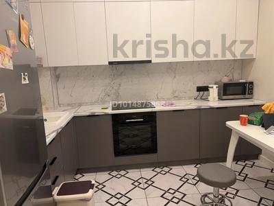 2-бөлмелі пәтер · 72.5 м² · 3/16 қабат, Сакена Сейфуллина 8 — Сейфуллина Сарыарка, бағасы: 42 млн ₸ в Астане, Сарыарка р-н