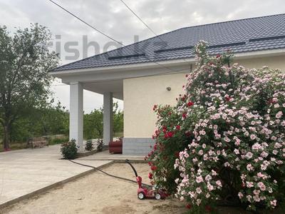 Дом · 6 комнат · 150 м², Ыкылас 3 21 21 — Ерубаева и жарылкапов и керей хана за 25 000 ₸ в Туркестане