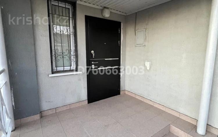 Отдельный дом · 2 комнаты · 60 м², мкр Сарыкамыс, Саркамыс за 160 000 〒 в Атырау — фото 2