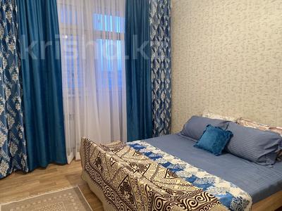 2-комнатная квартира, 75 м², 4/9 этаж посуточно, Астана 71 — Аргынбекова за 15 000 〒 в Шымкенте