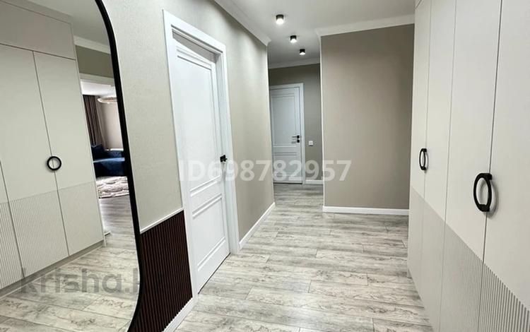 3-комнатная квартира · 100 м² · 1/5 этаж, Жамбыла Жабаева 202 А — Бассейн Дельфин за 61 млн ₸ в Петропавловске — фото 2
