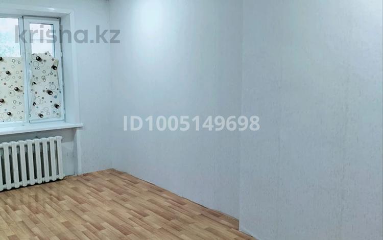 2-бөлмелі пәтер · 55 м² · 1 қабат, Нуркен Абдирова 2а, бағасы: 5.5 млн ₸ в Топаре — фото 2