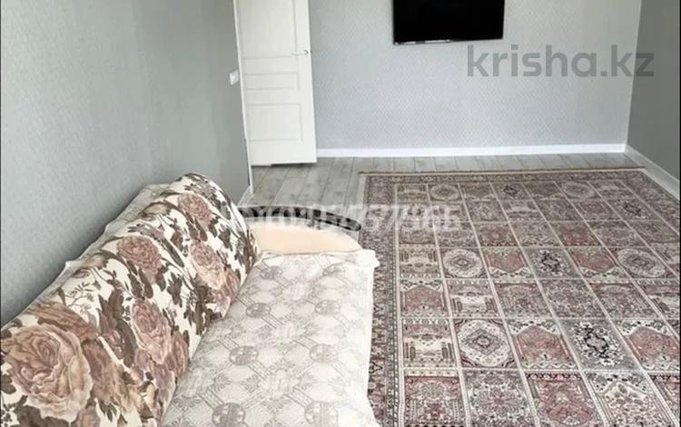 2 бөлме · 67 м² · 7/8 қабат, 19-ш/а. 45 — Жол бойында, бағасы: 70 000 ₸ в Актау, 19-й мкр — фото 2