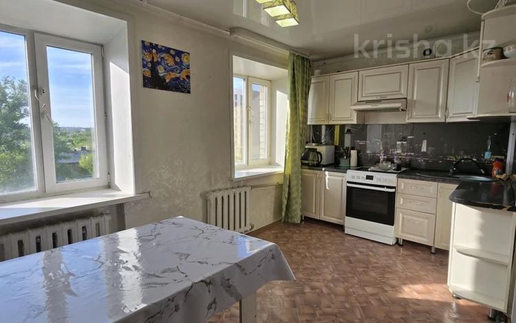 3-бөлмелі пәтер · 63.1 м² · 5/5 қабат, ул. Жусипбека Аймаутова, бағасы: 29 млн ₸ в Семее, Красный Кордон — фото 16