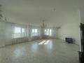 4-комнатная квартира, 200 м², 3/9 этаж, Кулманова 1А за 97 млн 〒 в Атырау — фото 3