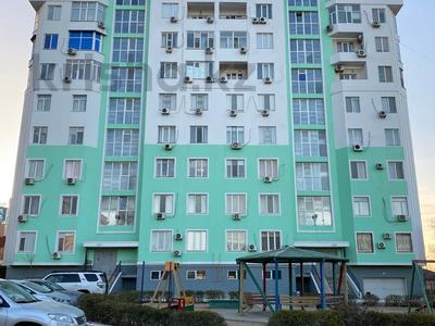 Продажа квартир в Мангистауской обл.: 2-комнатная квартира · 62.5 м² · 7/9 этаж, 15-й мкр 55 за 25 млн 〒 2-комнатная квартира · 62.5 м² · 7/9 этаж, 15-й мкр 55 за 25 млн 〒 в Актау