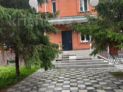 Отдельный дом · 5 комнат · 320 м² · 4.5 сот., Назарбаева за 165 млн ₸ в Костанае