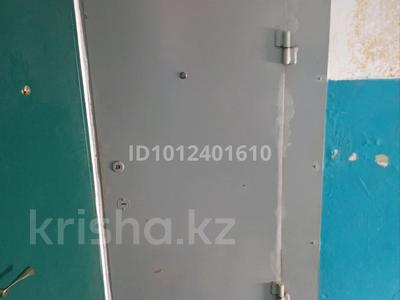 3-бөлмелі пәтер · 46 м² · 4/5 қабат, ул. Есет Батыра 160, бағасы: 14 млн ₸ в Актобе, мкр Авиатор