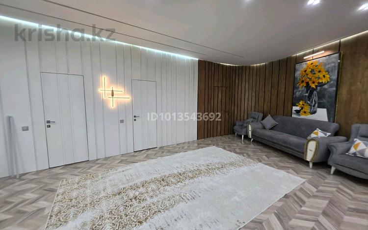 3-бөлмелі пәтер · 135 м² · 6/12 қабат, Кунаева 39, бағасы: 500 000 ₸ в Шымкенте — фото 2