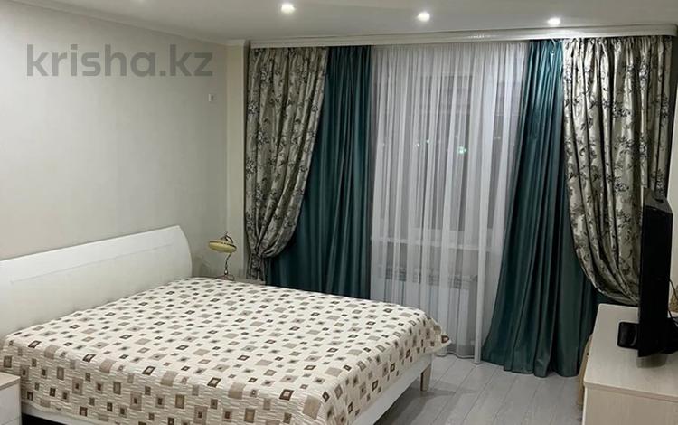 2-бөлмелі пәтер · 70 м² · 3/11 қабат, 11-ш/а. 60, бағасы: 250 000 ₸ в Актау, 11-й мкр — фото 2