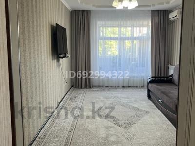 2-бөлмелі пәтер · 77 м² · 5/5 қабат, Северо-Восток ш/а. 42, бағасы: 29.5 млн ₸ в Уральске, мкр Северо-Восток